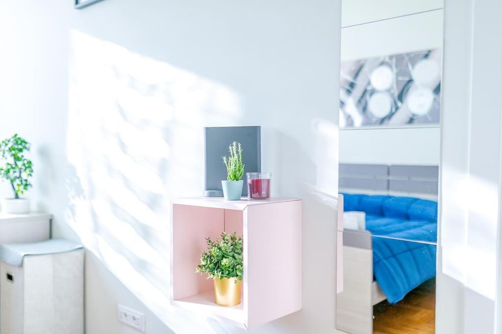 Navigli - Downtown - Duomo Spacious Two Bedroom Apartment - Close To Metro - Ac - Wi-Fi Milano Exteriör bild
