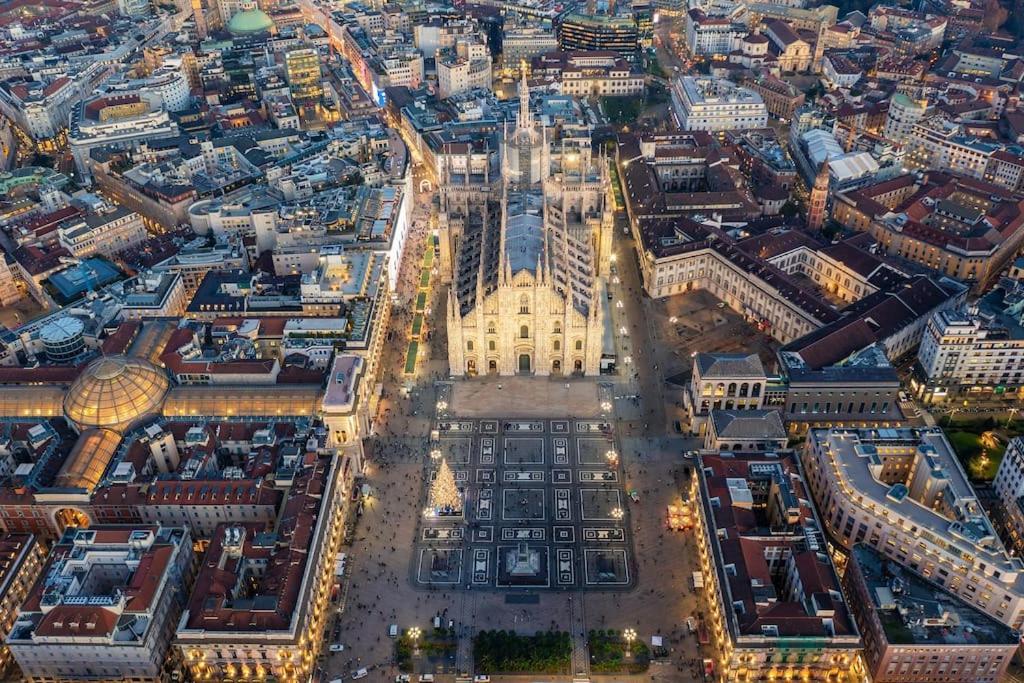 Navigli - Downtown - Duomo Spacious Two Bedroom Apartment - Close To Metro - Ac - Wi-Fi Milano Exteriör bild